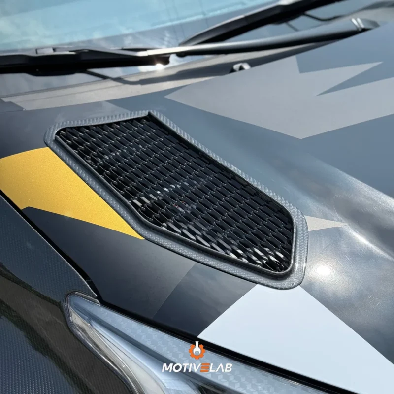 Rally 2 Style carbon fibre front bonnet vent for the GR Yaris MK1/MK2