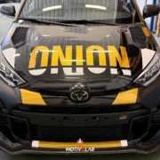 Estrattore cofano anteriore Rally 2 Style in carbonio GR Yaris MK1/MK2
