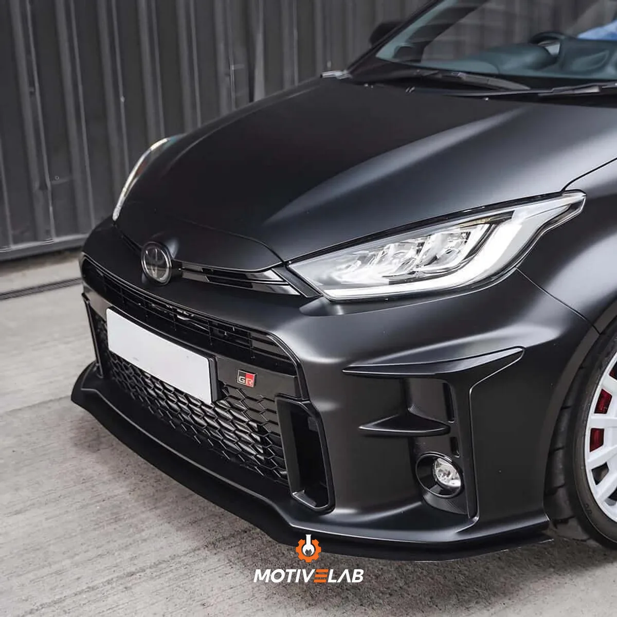 Splitter anteriore in carbonio GR Yaris MK1