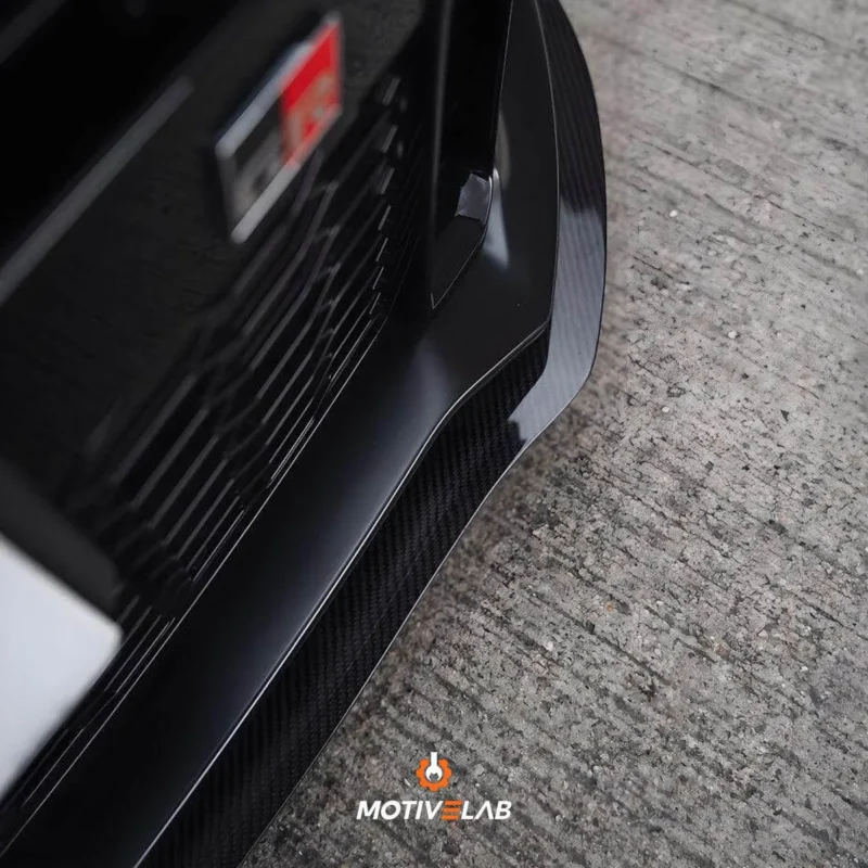 GR Yaris MK1 carbon-fibre front splitter