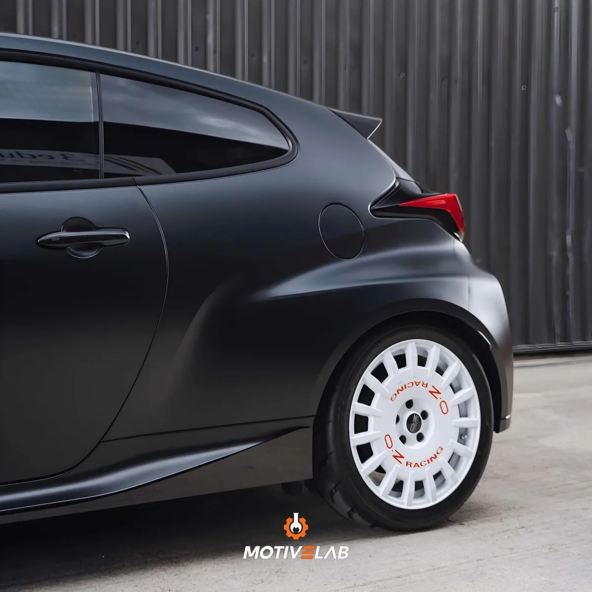 Minigonne laterali in carbonio GR Yaris MK1/MK2