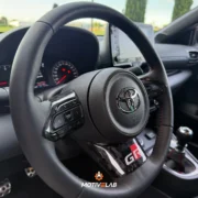 Finiture del volante in carbonio forgiato GR Yaris MK1/MK2 e Toyota GR Corolla