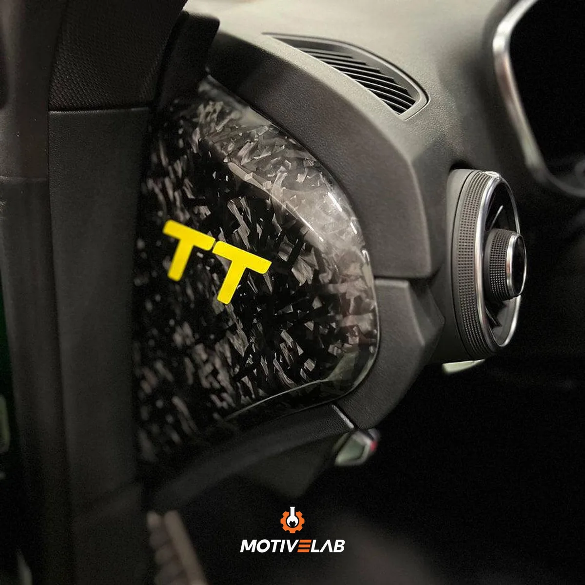 Rivestimento laterale del cruscotto in carbonio forgiato Audi TT / TTS / TT RS 8S MK3