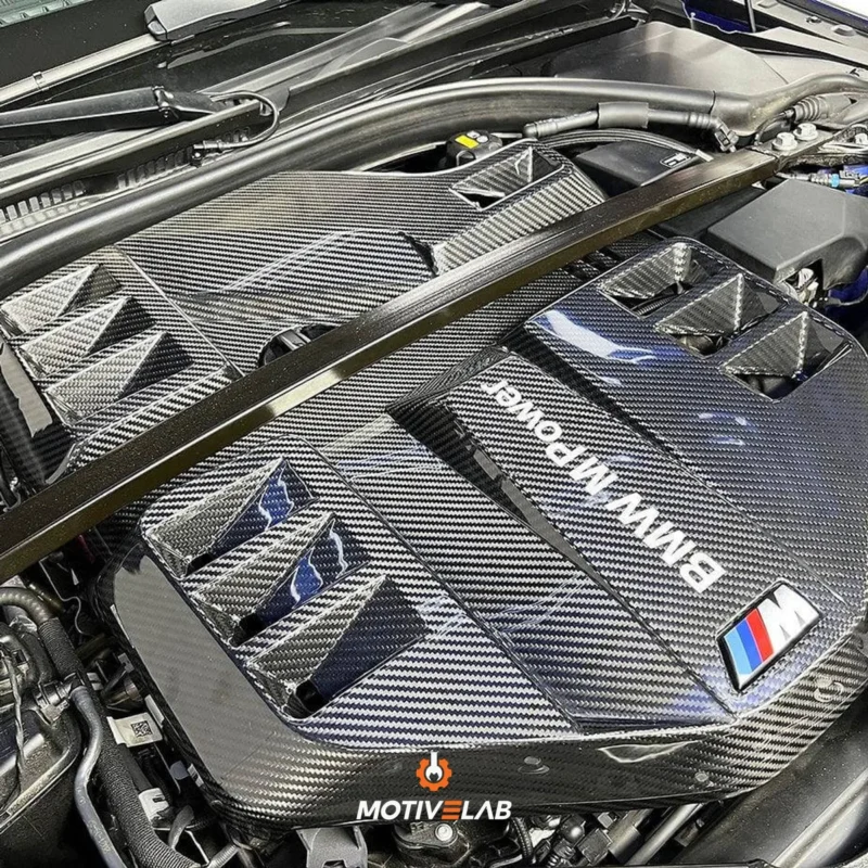 Carbon fibre engine cover for the BMW M3 G80/G81 and M4 G82/G83