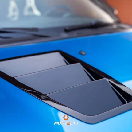 Universal carbon-fibre front bonnet vent