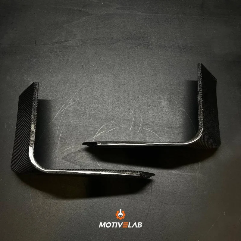 Front bumper with carbon-fibre fins, canards and splitter from a pre-facelift Audi TT RS