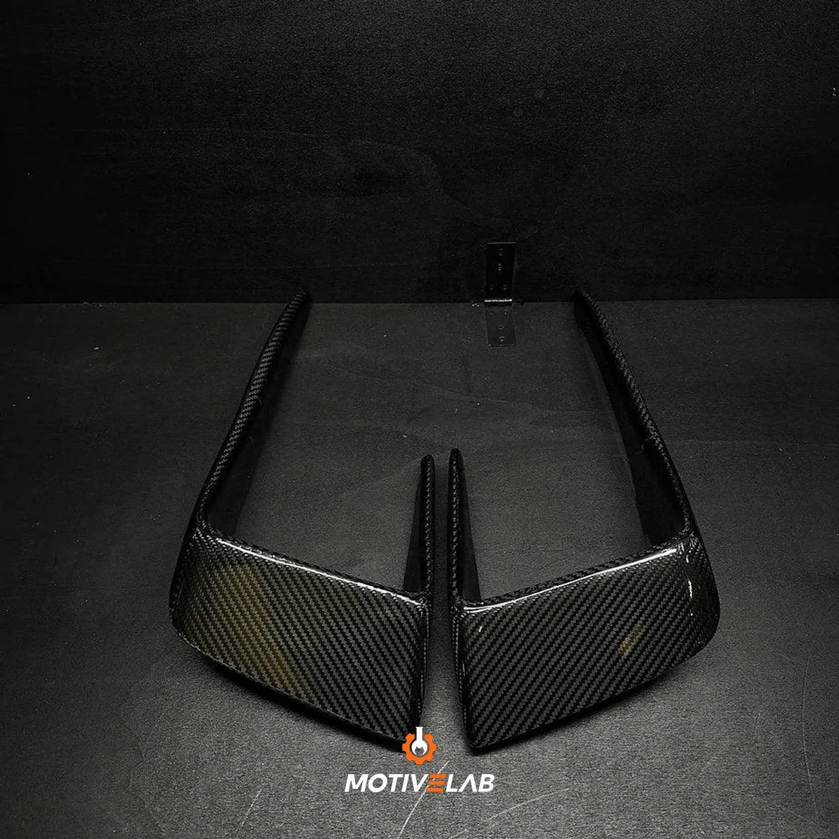 Canards e splitter anteriori in carbonio – Volkswagen Golf 7 R o GTI/GTD — foto 3