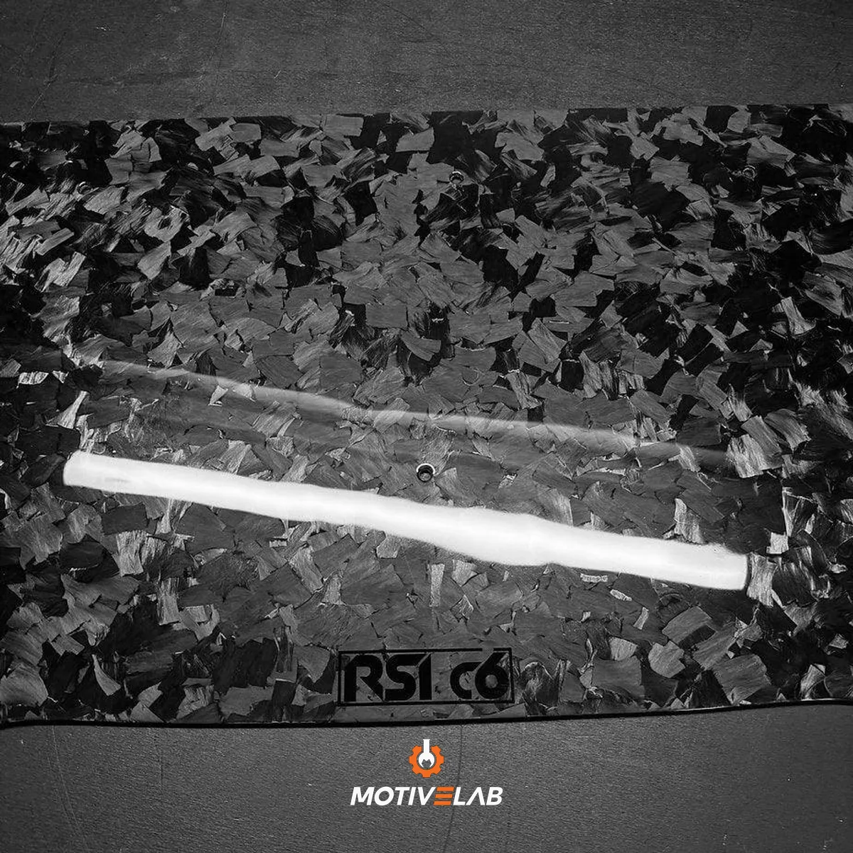 Splitter anteriore in carbonio forgiato MINI R50 / R53 / R55 / R56 / R57 / R58 / R59
