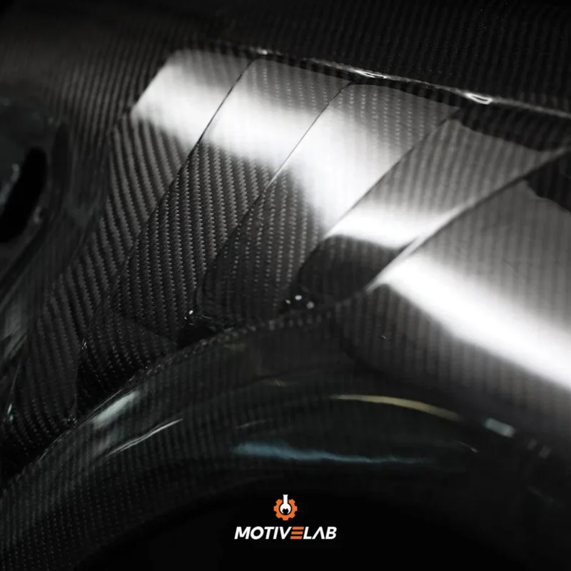 Ventilated carbon-fibre front wing panels for the BMW F87 M2 and M2C
