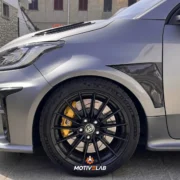 Parafanghi anteriori ventilati in carbonio GR Yaris MK1/MK2