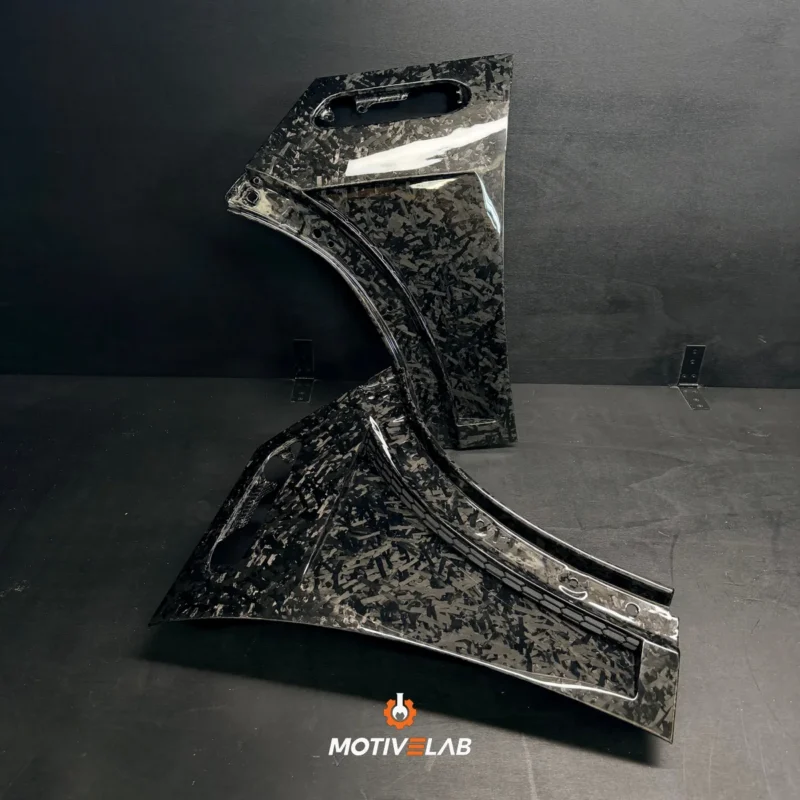 Ventilated front mudguards in forged carbon fibre for the MINI R50 / R52 / R53