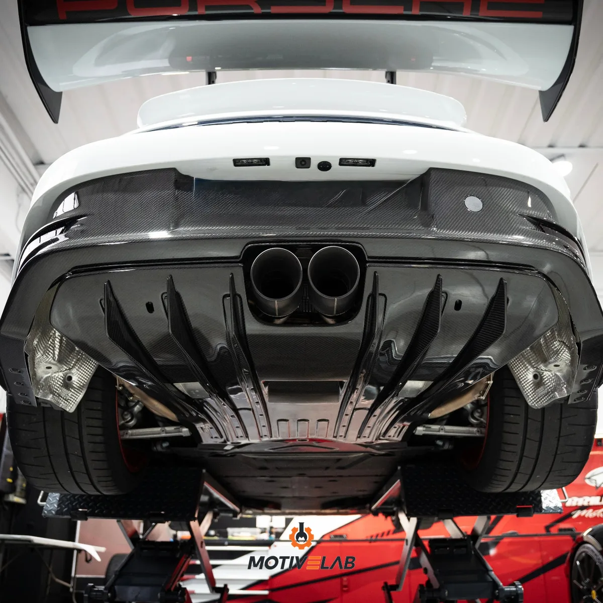 Diffusore posteriore inferiore con alette in carbonio Porsche 911 GT3 RS 992