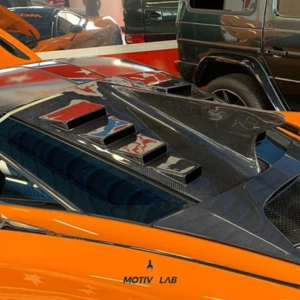 McLaren 720S carbon-fibre rear shark fin