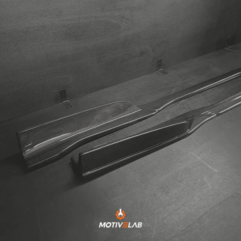 Carbon-fibre side skirts for the Audi TT / TTS / TT RS 8S MK3
