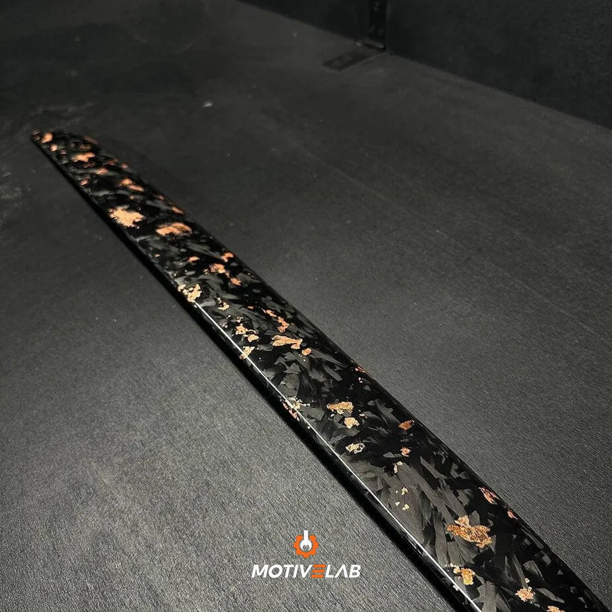 Maniglia bagagliaio in carbonio forgiato MINI R56 / R57 / R58 / R59