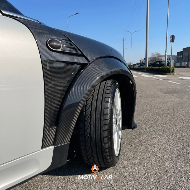 Wide body kit with vented mudguards and wide carbon fibre wheel arches for the MINI R55/R56/R57/R58 and MINI F56/F57