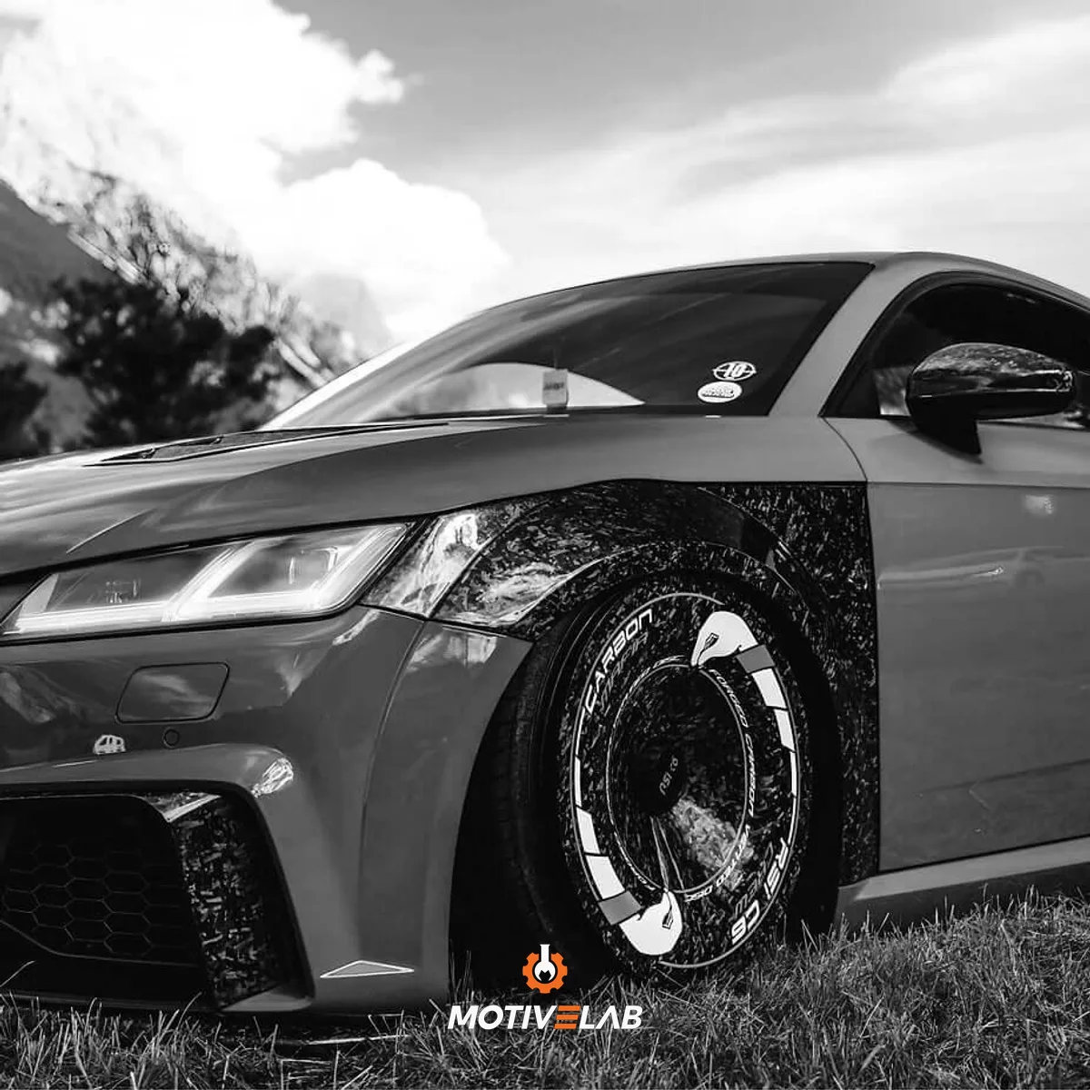 Parafanghi larghi in carbonio forgiato Audi TT / TTS / TT RS 8S MK3