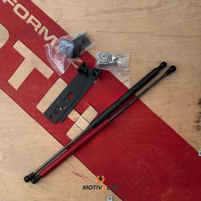 Carbon bonnet struts Fiat 500 / Abarth 500 — photo 1