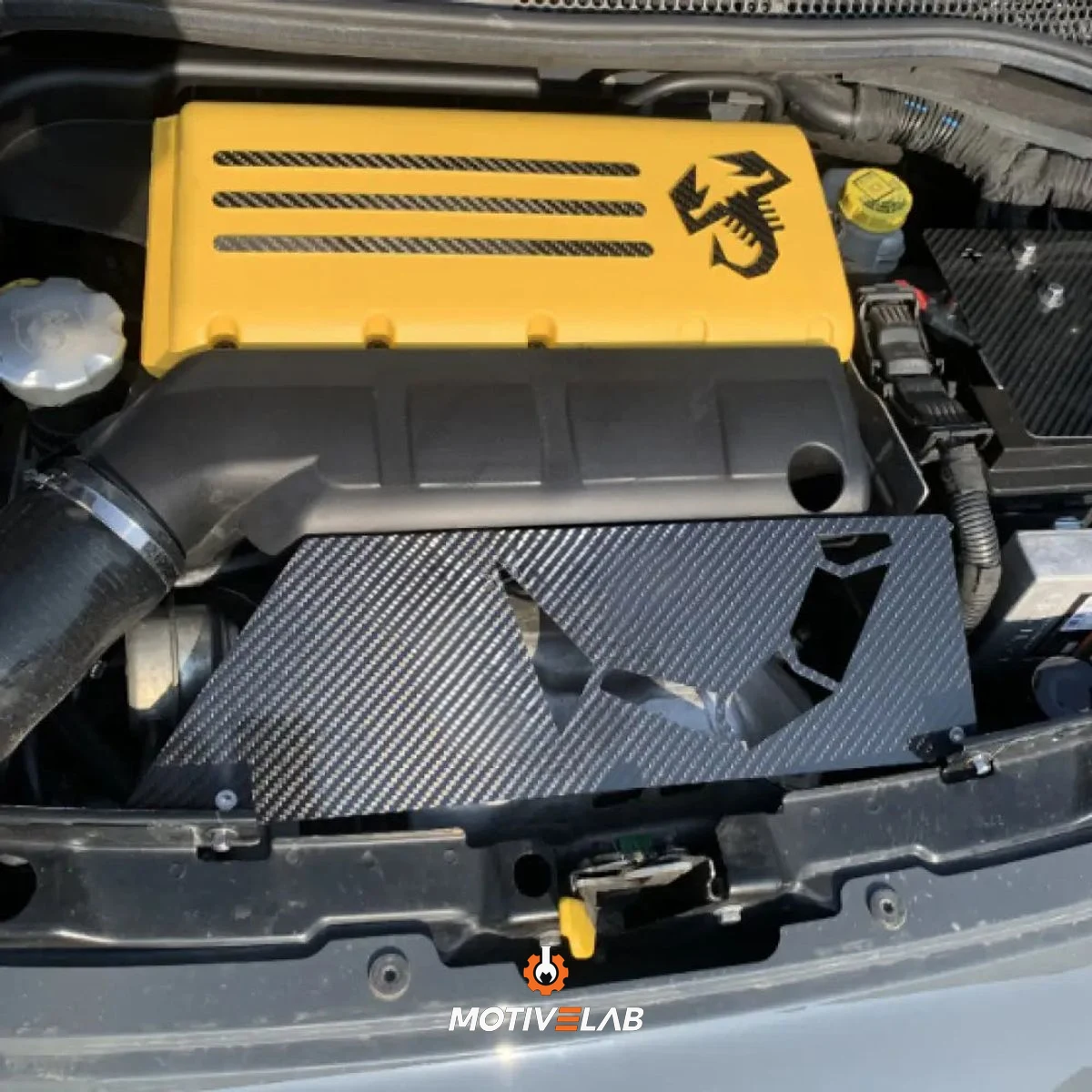 Abarth 500 Carbon Fibre Engine Bay Cover — photo 2