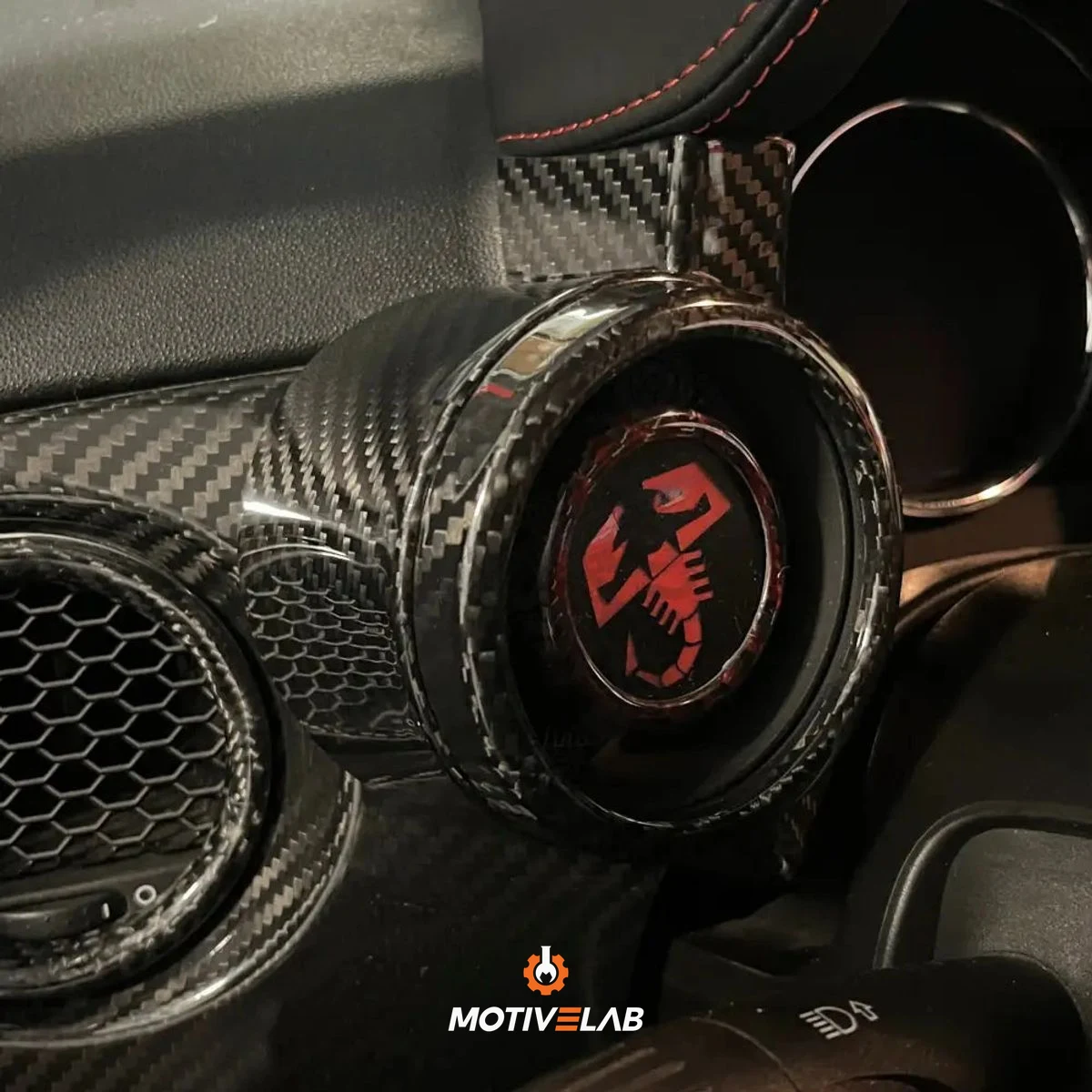 Cover Carbonio Alloggiamento Manometro Turbo Abarth 500 — foto 2