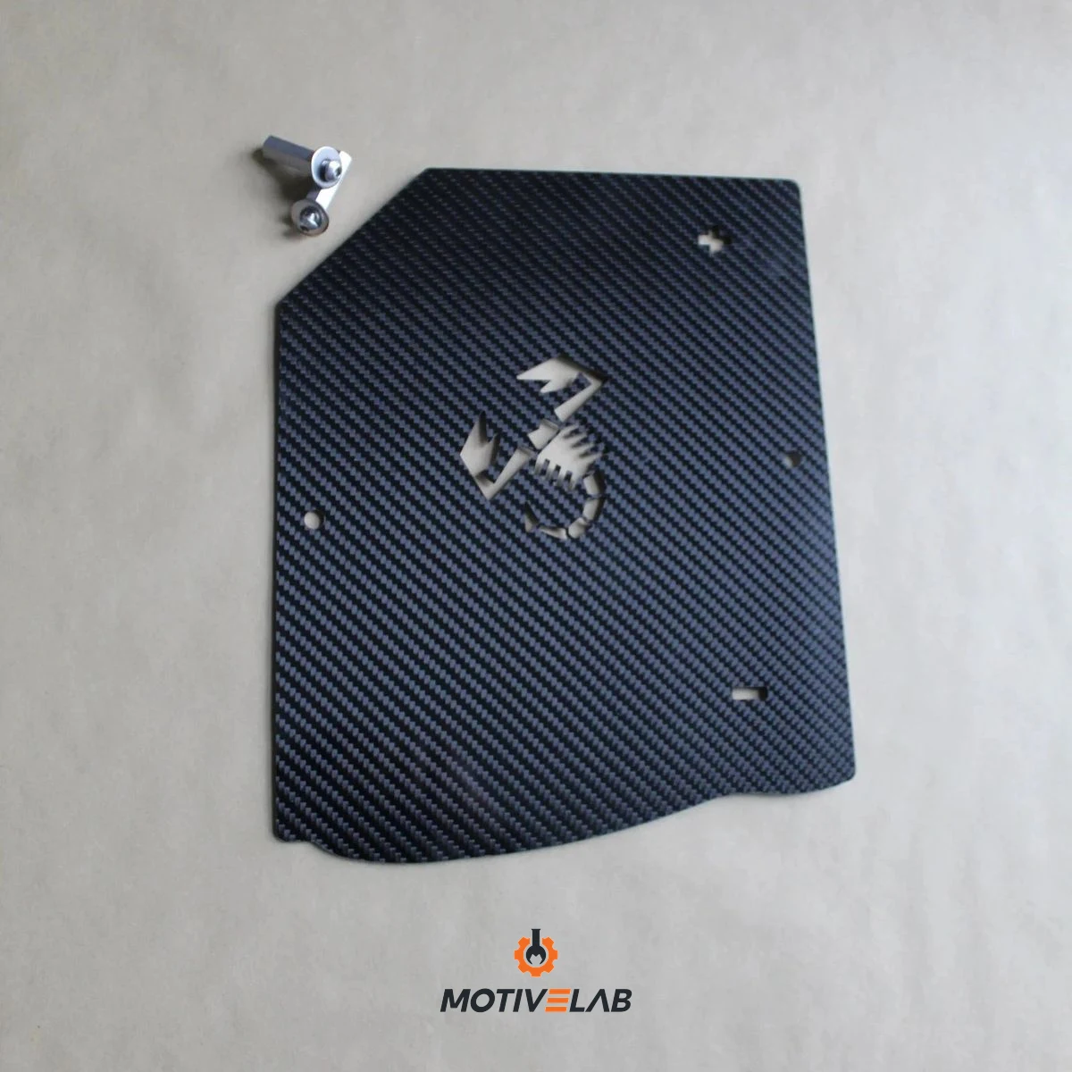 Cover Carbonio Batteria Abarth 124 Spider — foto 2