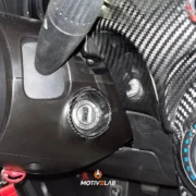 Cover Carbonio Cilindretto Chiave Abarth — foto 3