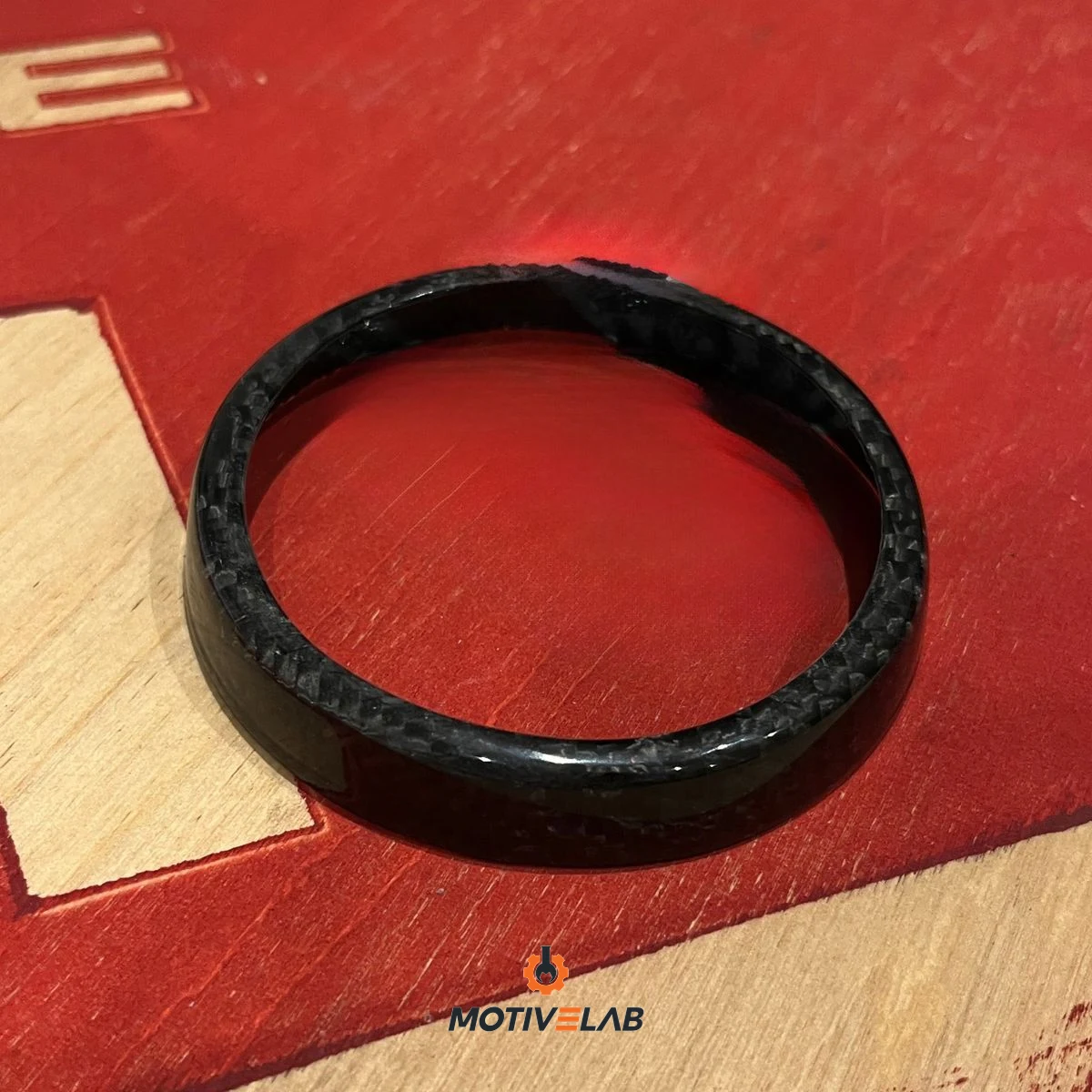 Abarth 500 External Carbon Fibre Pressure Gauge Cover — photo 1