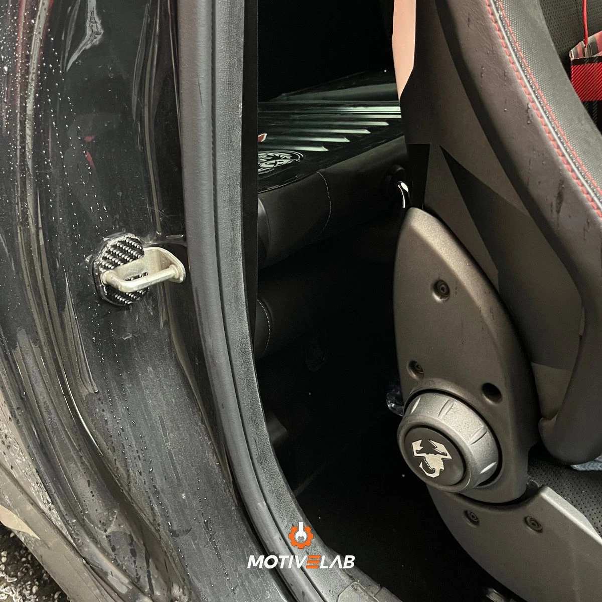 Cover Carbonio Serrature Porta Abarth 500 — foto 2