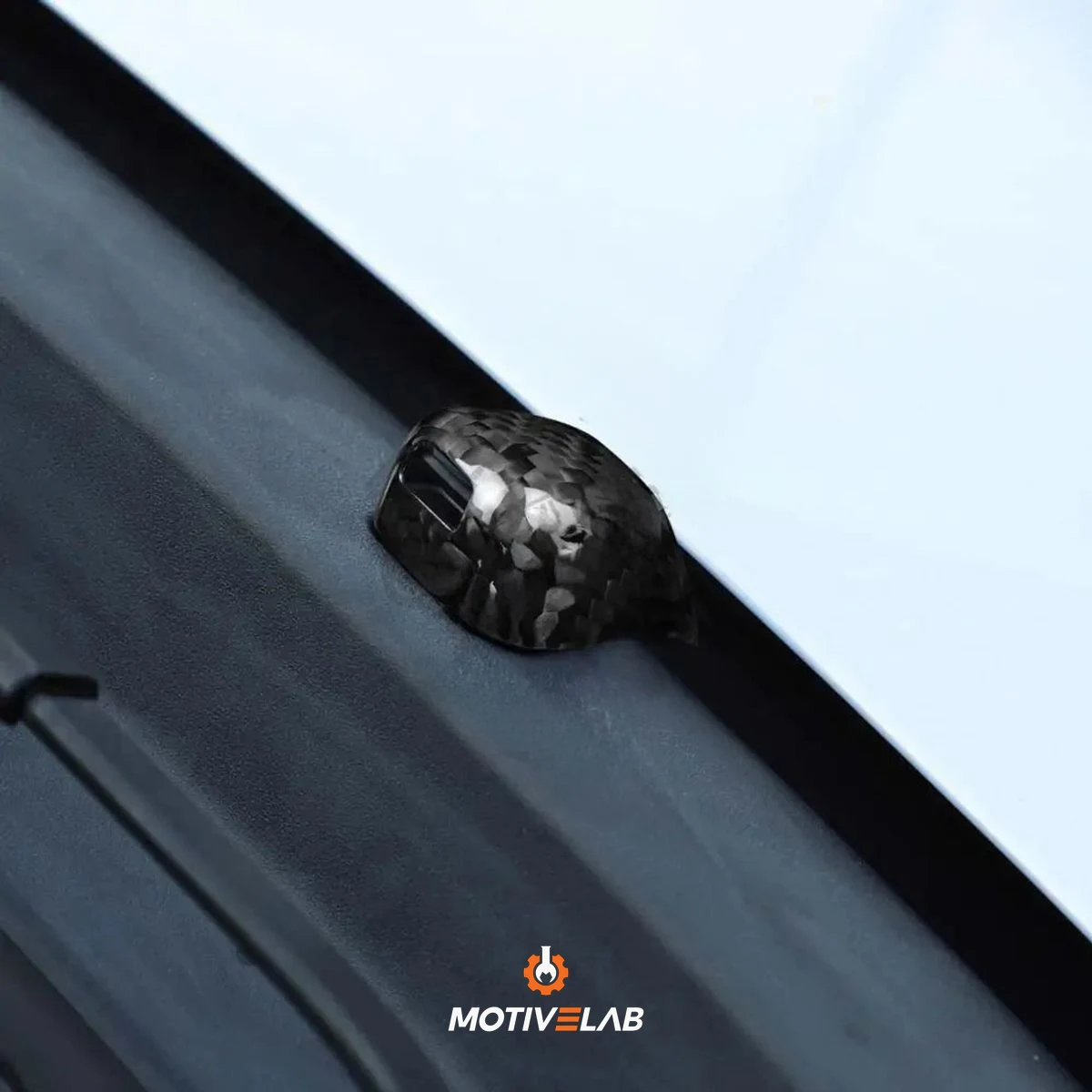 Carbon Fibre Windscreen Wiper Nozzle Covers for the Abarth 500 — photo 2