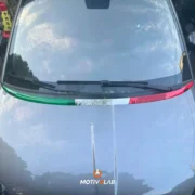 Abarth 500 Windscreen Cover and Wipers — photo 1