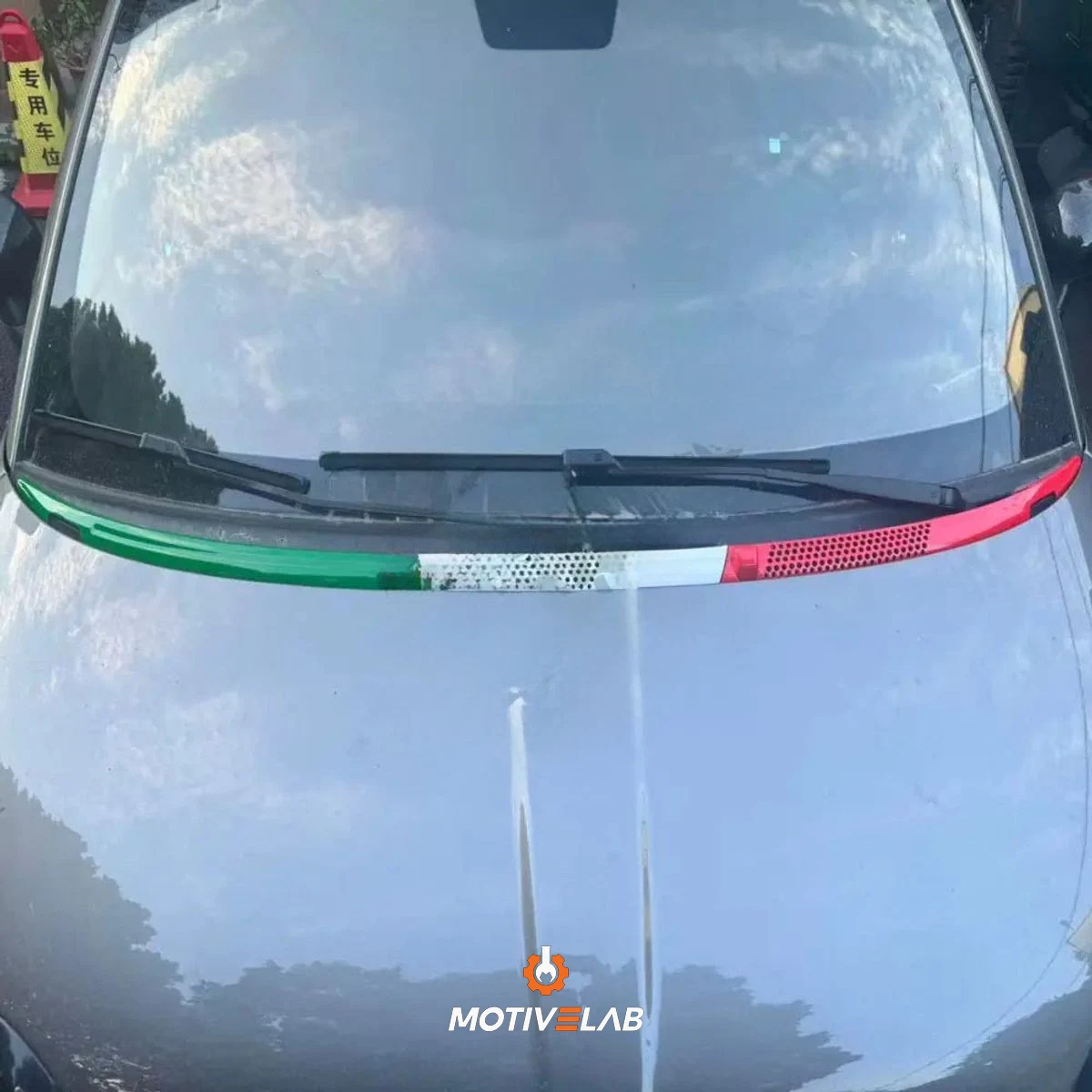 Abarth 500 Windscreen Cover and Wipers — photo 1