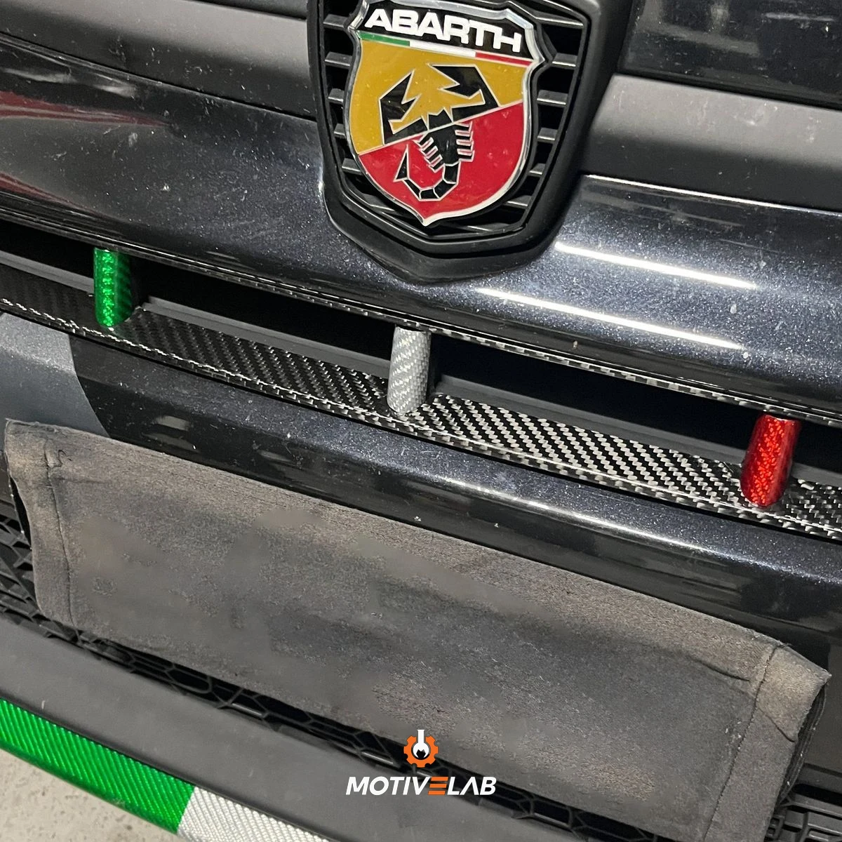 Cover Inserto Griglia Paraurti Abarth 500 — foto 2
