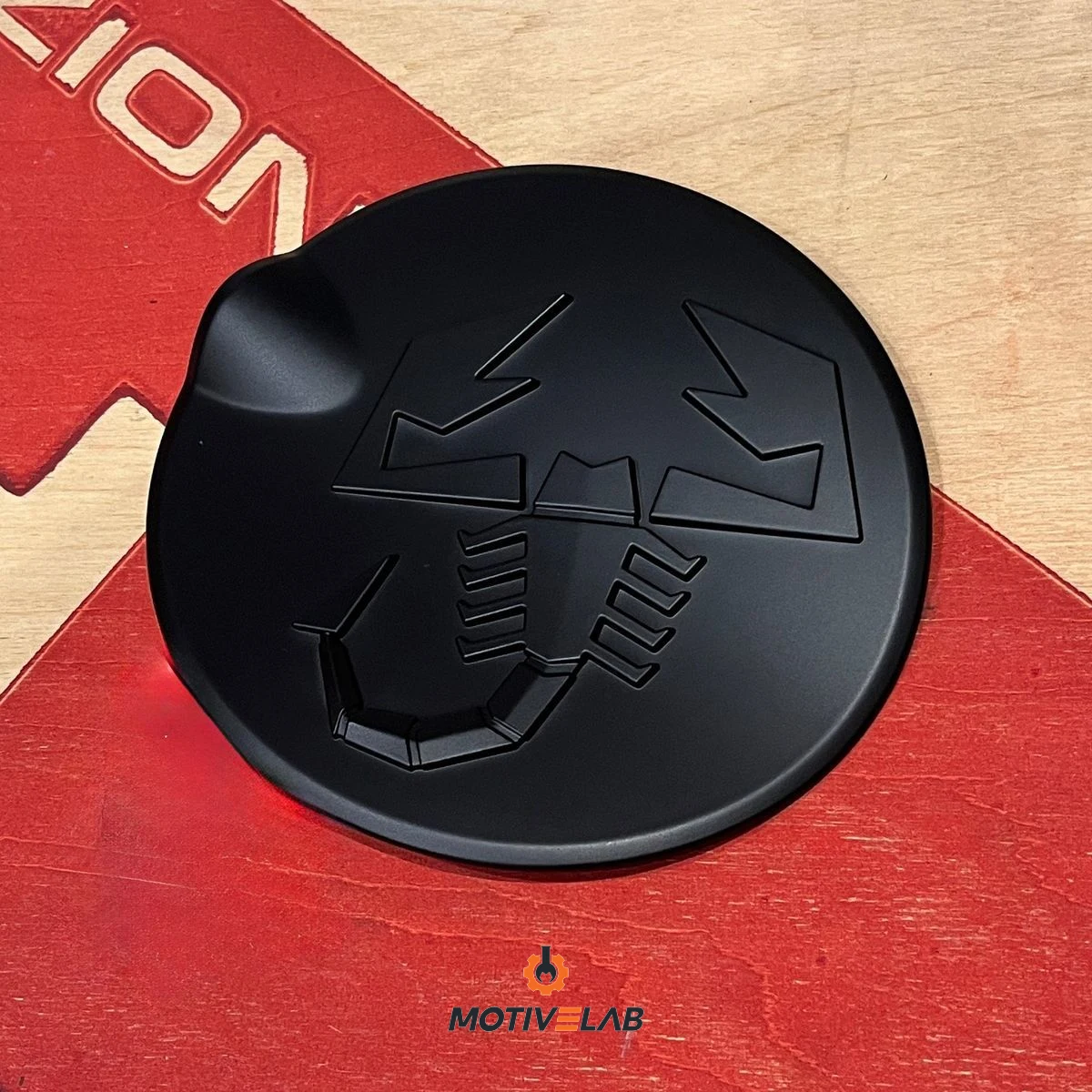 Cover Tappo Benzina in ABS con Scorpione Abarth 500 — foto 2
